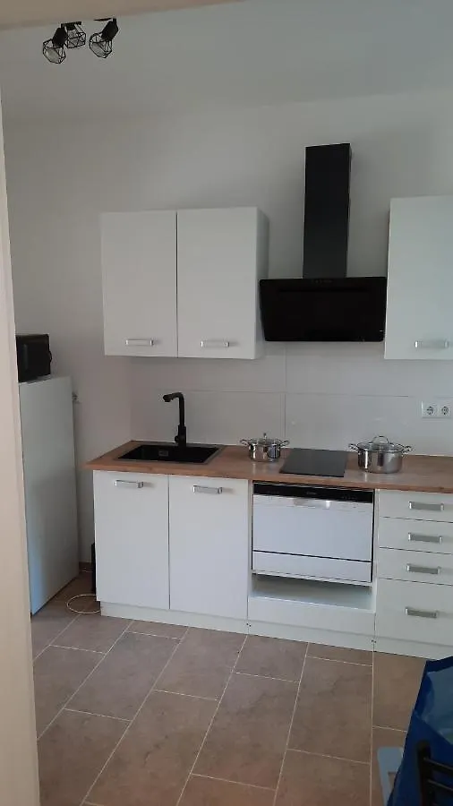 Appartements Lena. プレマントゥーラ 0*,