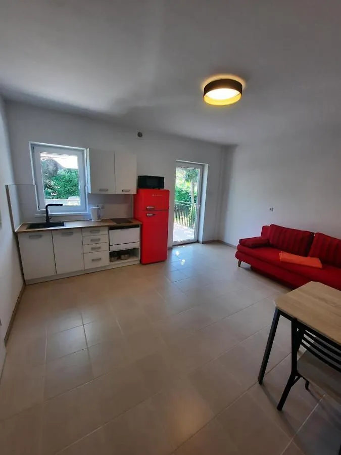Appartements Lena. プレマントゥーラ クロアチア